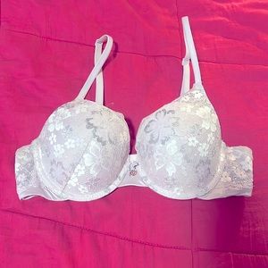 Brand new Victoria’s Secret bra